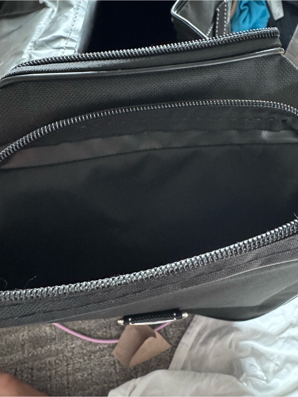Original New Zealand Black Canvas Travel Tote/Gym Bag - Picture 3 of 5